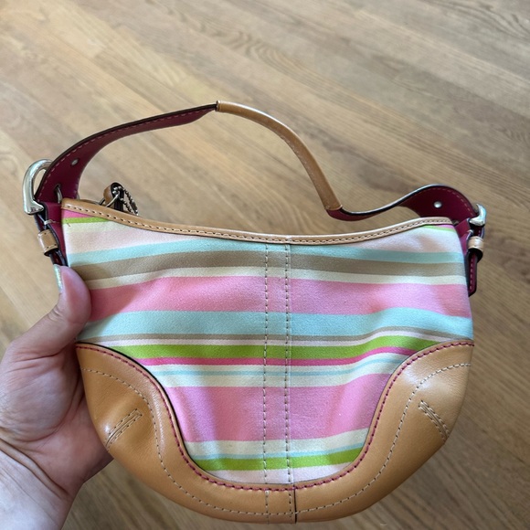 Authentic Coach Purse - Picture 1 of 4